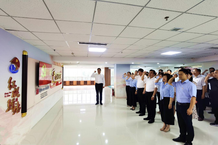 孔子文旅集團(tuán)開(kāi)展慶祝建黨一百周年主題黨日活動(dòng)